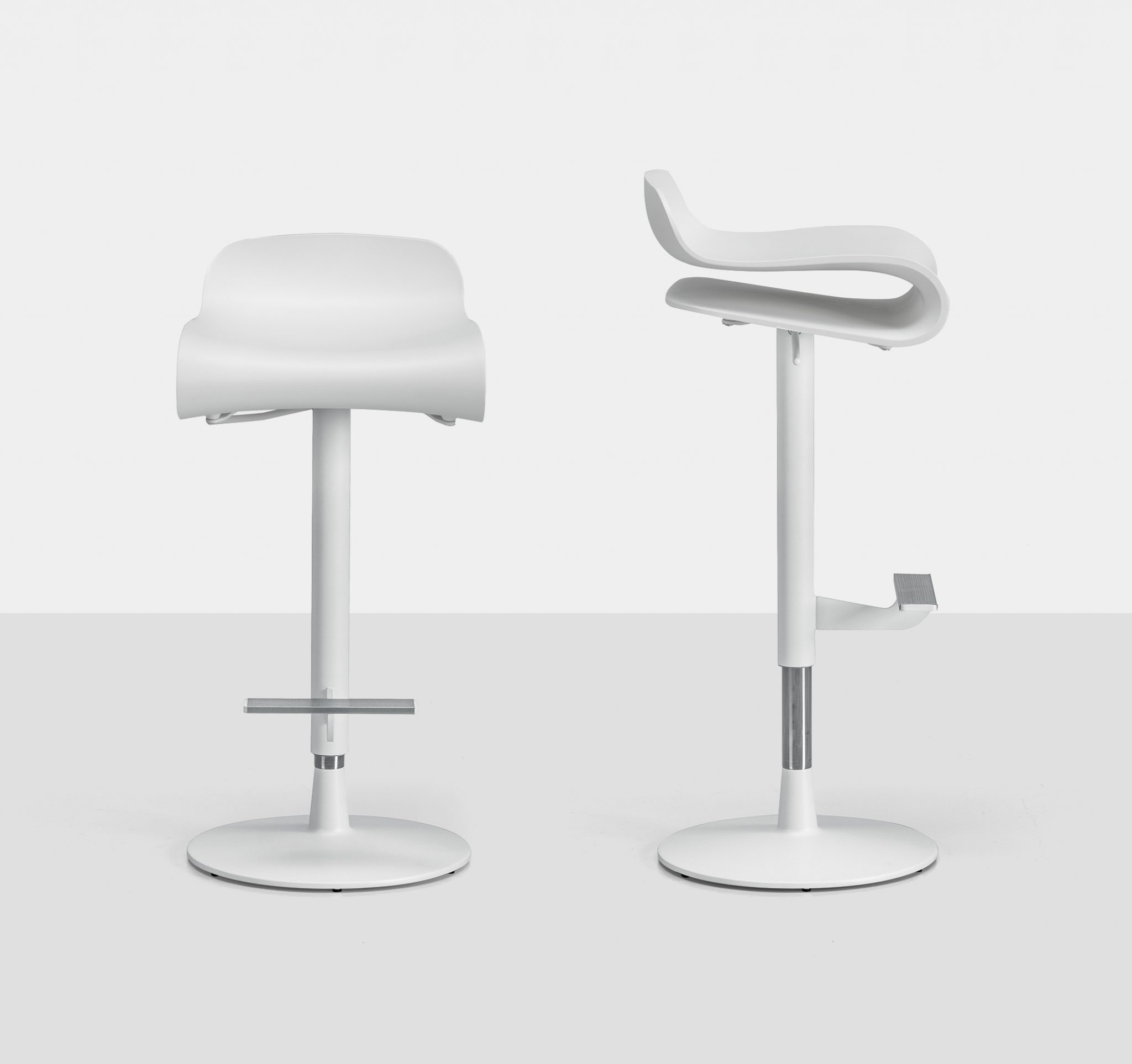 Kristalia クリスタリア BCN BAR STOOL　になります。 Kristalia クリスタリア BCN BAR STOOL になります。 BCN Bar